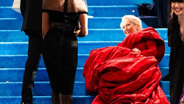 Foto: Momen Meryl Streep Terpeleset saat Syuting Devil Wears Prada 2