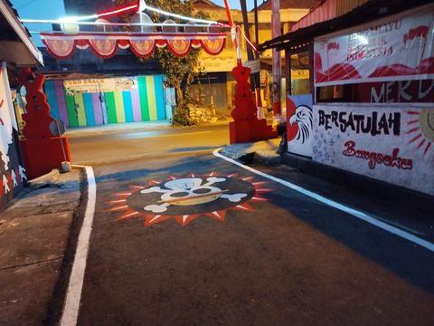 Mural One Piece di Kampung Sewu, Jebres, Kota Solo, sebelum dihapus. Foto diunggah Senin (4/8/2025).