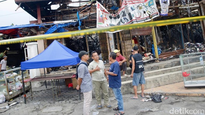 Pemprov DKI Jakarta Bakal Perbaiki Pasar Taman Puring Pasca kebakaran hebat, Pemprov Jakarta akan merevitalisasi Pasar Taman Puring. Para pedagang tetap berjualan di lokasi sambil menanti perbaikan.