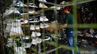 Ia mengakui belum memeriksa secara langsung keberadaan alat pemadam api ringan (APAR), namun mengapresiasi kecepatan respons dalam penanganan kebakaran.
