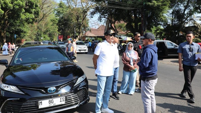 Plat nomor mobil dinas Wali Kota Malang Wahyu Hidayat bertuliskan M 80 IS