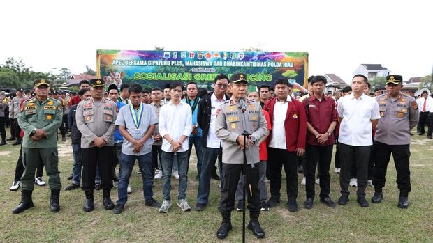 Polda Riau menggandeng Cipayung Plus dan mahasiswa se-Provinsi Riau menjadi agen 'Green Policing', Senin (4/8/2025).