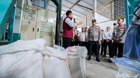 Pelaku juga teracam dijerat pasal berlapis atas kegiatan pengolposan beras tersebut.