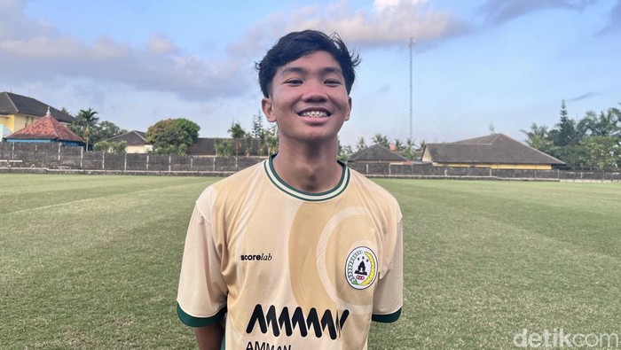Gelandang PSS Sleman, Dominikus Dion di Lapangan Pakembinangun, Sleman, Jumat (1/8/2025).