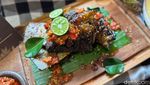 Puas Makan Iga Penyet dan Empal Gentong di Resto Terbaru Senopati