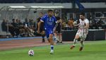 Tawa hingga Petaka Saat Persib Pakai Jersey Baru
