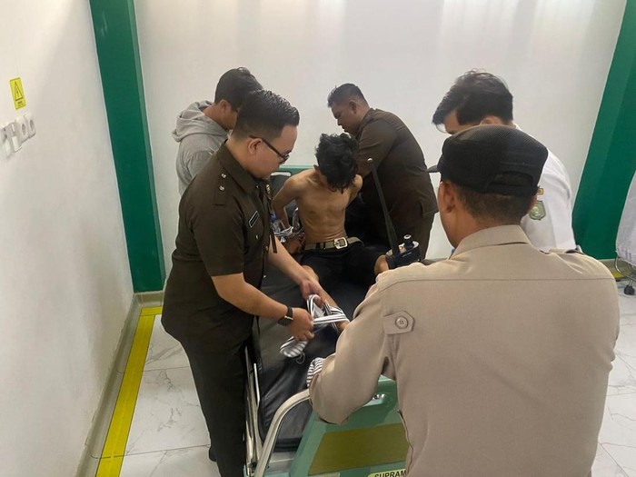 Remaja di Pontianak yang Ngamuk.