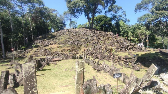 Situs Megalitikum Gunung Padang