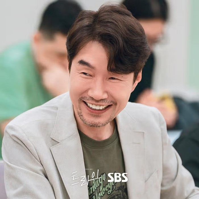 Song Young Kyu saat pembacaan naskah drakor SBS The Winning Try.