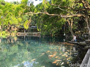Menikmati Keindahan Telaga Biru Cicerem Kuningan