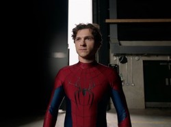 Tom Holland Bagikan Foto Syuting Spider-Man: Brand New Day