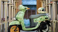 Fazzio Hybrid dengan kelir dasar Sage Green yang menjadi salah satu pilihan warna unik milik skutik ini. Sarif sebagai pemilik Fazzio Hybrid modifikasi asal Yogyakarta tersebut menilai sentuhan sederhana seperti stiker decal. Foto: dok. Yamaha