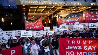 Aksi Bela Gaza di Depan Hotel Trump Berujung Penangkapan