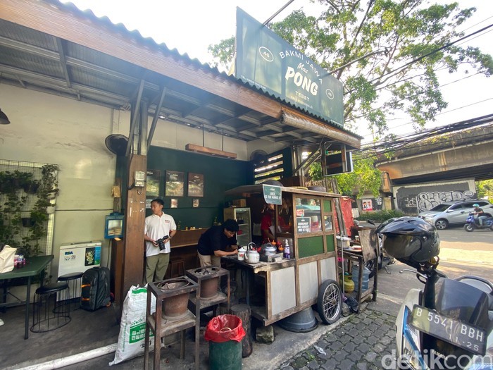 Bakmi Jawa Mas Pong Bakmi Jawa Mas Pong, bakmi Jawa legendaris di Tebet