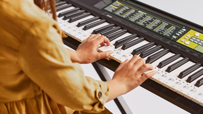 Bermain Piano atau Keyboard