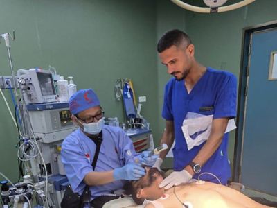 Potret 2 Dokter FKUB Jalankan Misi Kemanusiaan di Gaza, Jadi Saksi Kisah Pilu
