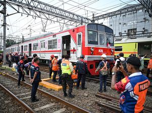 Komisi V DPR Akan Panggil Menhub Buntut Insiden Kereta Api dan KRL Anjlok