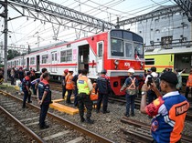 Komisi V DPR Akan Panggil Menhub Buntut Insiden Kereta Api dan KRL Anjlok