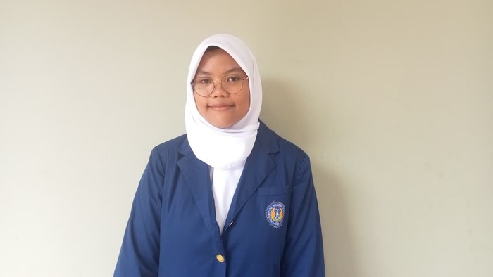 Fairuz Khalishah Sastaviana dinobatkan sebagai mahasiswa termuda UNY tahun 2025