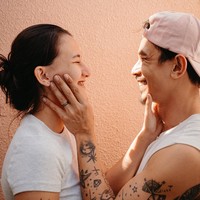 Setelah hampir 10 tahun menjalani bahtera rumah tangga, tak disangka Dahlia mengajukan gugatan cerai. Diketahui dari pernikahannya dengan Fandy keduanya telah dikaruniai 3 orang anak, 2 laki-laki dan 1 perempuan. Foto: Instagram/@fandych