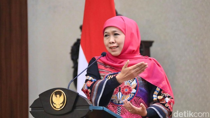 Gubernur Jatim Khofifah Indar Parawansa.