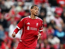 Hugo Ekitike Siap Bersaing dengan Alexander Isak