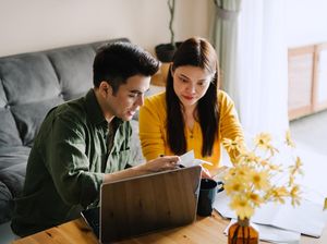 Gaji Suami, Tabungan Rahasia, sampai Rumah Atas Nama Siapa?