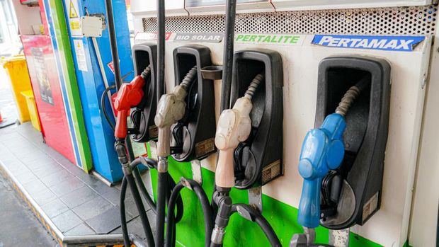 Ilustrasi Pengisian Bensin di SPBU Pertamina
