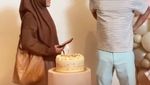 Lesti Kejora Ultah ke-26, Dapat Kejutan Kue hingga Tumpeng
