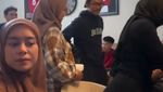 Lesti Kejora Ultah ke-26, Dapat Kejutan Kue hingga Tumpeng