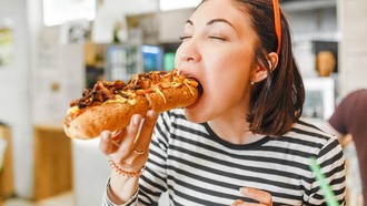 Makan Cepat vs Makan Lambat, Mana Lebih Sehat? Ini Faktanya