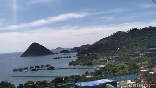 Pemandangan pesisir Labuan Bajo, Manggarai Barat, NTT. (Ambrosius Ardin)
