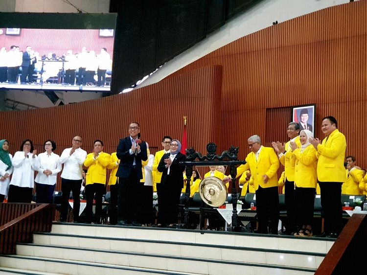 Momen Hari Pertama PKKMB UI, Dihadiri Mendiktisaintek Brian Yuliarto