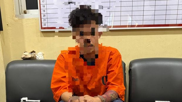 Polres Dumai menangkap pengedar narkoba, sabu 3 kg dan ratusan ekstasi disita.