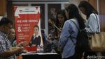 Ribuan Pencari Kerja Serbu Job Fair di SMESCO