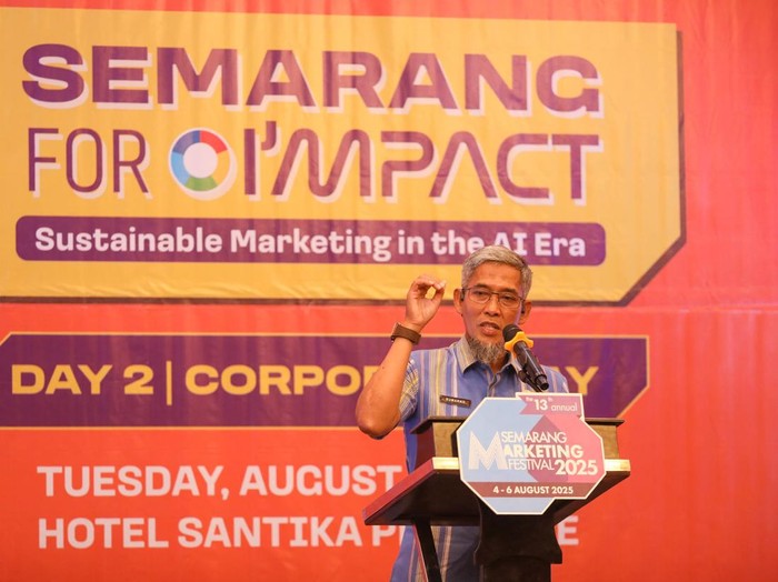 Sekda Jateng, Sumarno, membuka acara Semarang Marketing Festival di Hotel Santika Premiere, Kota Semarang, Selasa (5/8/2025).