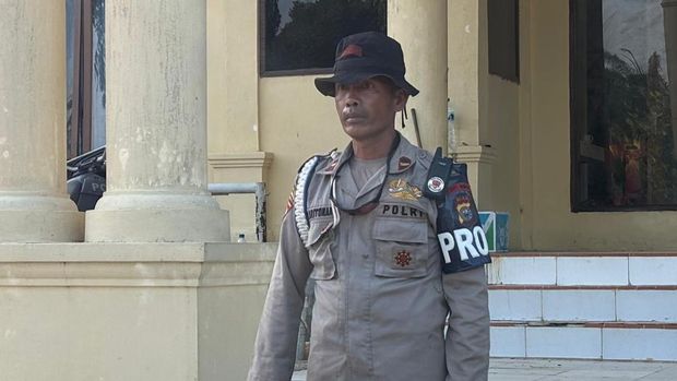 Sosok Ipda Donald Junus Halomoan, personel Satuan Brimob Polda Riau yang gugur usai lawan karhutla.