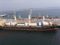 Pelabuhan Kijing Sebagai Hub, Cocokkah?