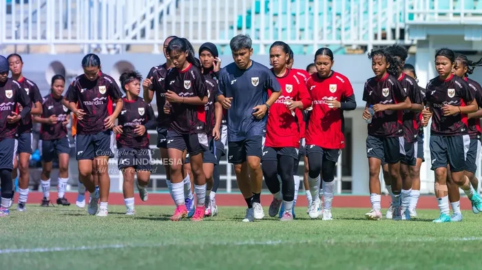 Timnas Putri Indonesia U-20 menggelar latihan jelang Kualifikasi Piala Asia Wanita U-20 2026.