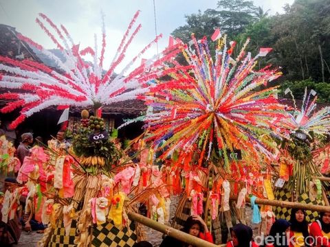 Tradisi Jolenan di Desa Somongari, Kecamatan Kaligesing, Purworejo, Selasa (5/8/2025).