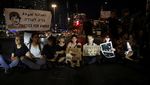 Warga Israel Turun ke Jalan Bela Gaza dan Kecam Perang