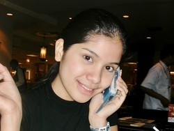 Foto: Annisa Pohan Pamer Foto Lawas Tanpa Makeup, Lulus Kuliah-Jadi TTM Suami