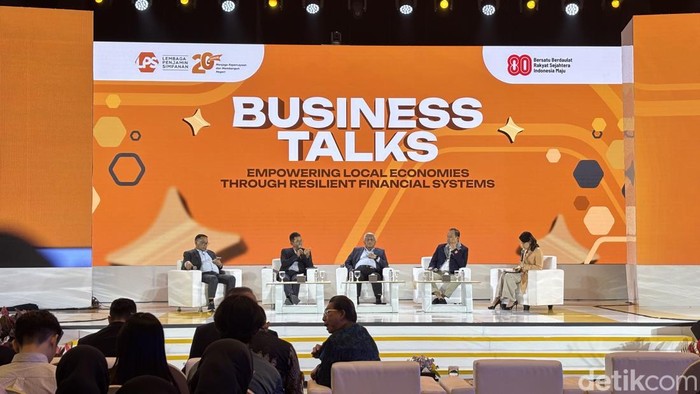Business Talk sesi 2 di LPS Financial Festival Surabaya