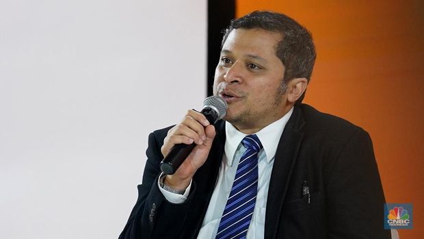Chief Economist LPS M Rifqi dalam acara LPS Financial Festival 2025 di Dyanda Convention Center, Surabaya, Jawa Timur, Rabu (6/8/2025). (CNBC Indonesia/Faisal Rahman)