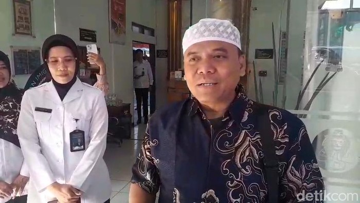 Gus Nur saat datangi Kantor Bapas Malang.