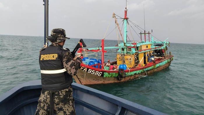 Kapal Ikan Asing asal Malaysia diamankan KKP di perairan Selat Malaka (dok KKP)