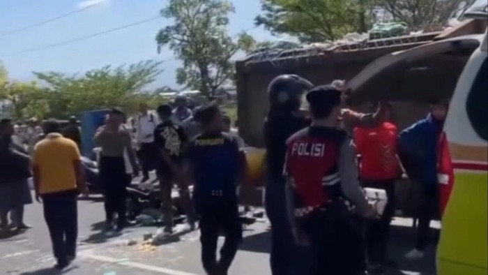 Kecelakaan maut yang menewaskan pengendara motor di jalur Bypass Mataram, Rabu (6/8/2025). (Istimewa)
