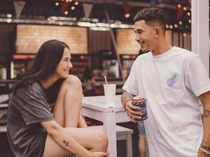 Kenangan Dahlia Poland dan Fandy Christian Saat Makan Bareng