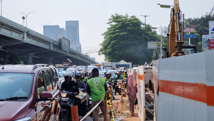 Lokasi proye galian yang bikin macet di Jalan TB Simatupang (Taufiq/detikcom)