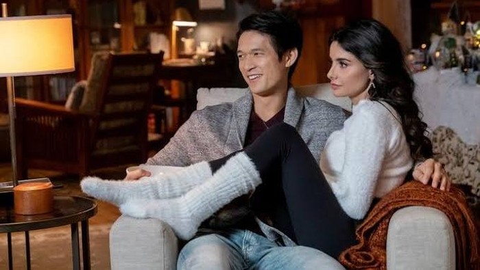 Cuplikan adegan dalam film Love Hard.